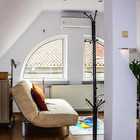 Split Crib - Chill Studio In Historic Braşov Exterior foto